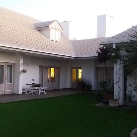 Haus Schaaf B&B Уолфиш-Бей Экстерьер фото